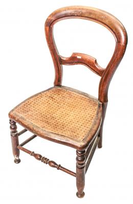 547 - SILLA BAJA DEL SIGLO XIX