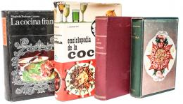 286 - CUATRO LIBROS DE COCINA