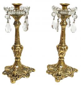 1420 - PAREJA DE CANDELEROS EN BRONCE
