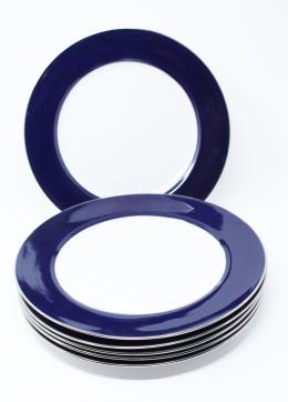 521 - SEIS PLATOS DE RESPETO EN PORCELANA 