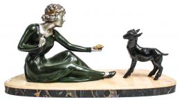 868 - "DAMA Y CIERVO". ESCULTURA ART DECÓ