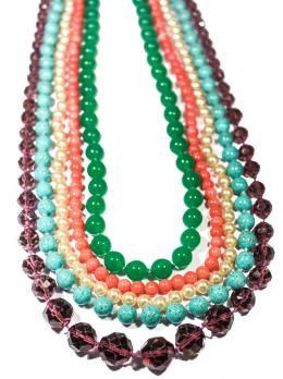 92 - CINCO COLLARES DE LOS AÑOS 40