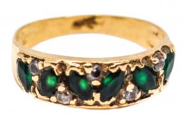 64 - ANILLO CON ZAFIROS