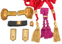 924 - GRAN LOTE DE DISTINTIVOS MILITARES