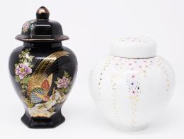 557 - DOS TIBORS DECORATIVOS EN PORCELANA