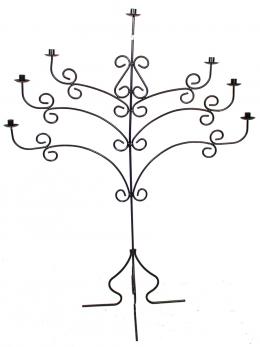 1054 - GRAN CANDELABRO DE PIE EN HIERRO