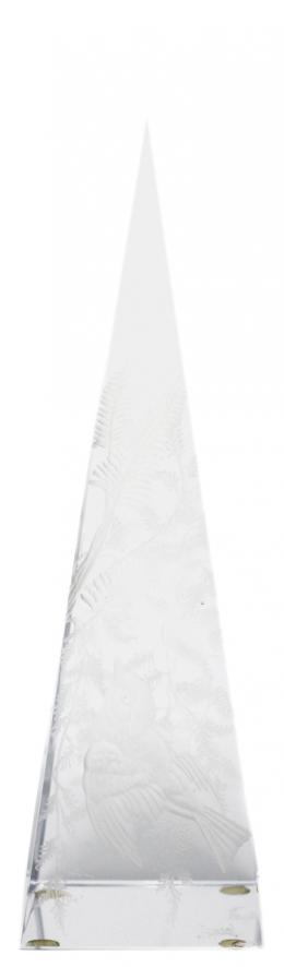 44 - "PIRAMIDE" DECORATIVA EN CRISTAL