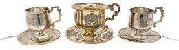 1099 - TRES TAZAS CON PLATO