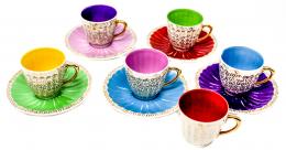 196 - CINCO TAZAS CON PLATO EN PORCELANA