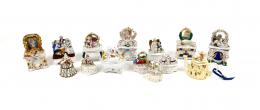 893 - COLECCION DE CAJITAS EN PORCELANA DE FINALES DEL S.XIX