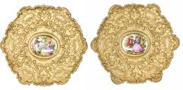 1407 - DOS PLATOS DECORATIVOS EN BRONCE