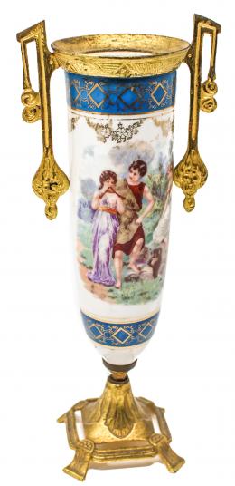 527 - PEQUEÑA COPA EN PORCELANA ESTILO SEVRES