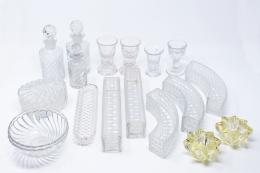 58 - LOTE DE PIEZAS DE VIDRIO Y CRISTAL