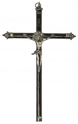 747 - CRUCIFIJO EN PLATA S.XIX