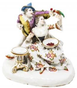 503 - FIGURA EN PORCELANA CENTROEUROPEA