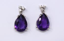 154 - PENDIENTES LARGOS CON AMATISTAS Y BRILLANTES