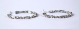 136 - PENDIENTES ARGOLLAS CON DIAMANTES