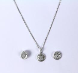 114 - CONJUNTO DE ROSETONES CON DIAMANES
