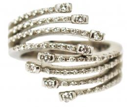81 - ANILLO CON BRILLANTES
