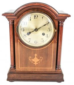 872 - RELOJ DE SOBREMESA INGLES 