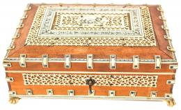 966 - CAJA INGLESA COLONIAL