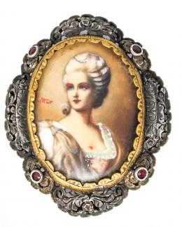 163 - BROCHE CON MINIATURA DE LOS AÑOS 40