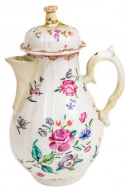 647 - JARRA DE PORCELANA