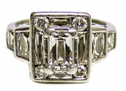 90 - ANILLO DE PLATINO CON DIAMANTES