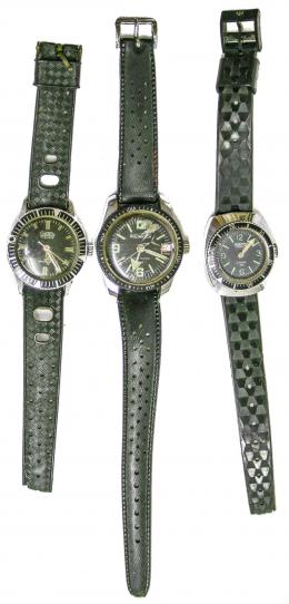 87 - TRES RELOJES DE BUCEO DE LOS AÑOS 60-70