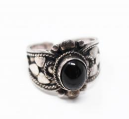 101 - ANILLO CON ÓNIX
