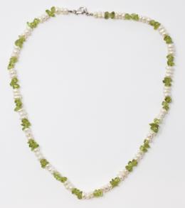 170 - COLLAR GARGANTILLA DE OLIVINAS Y PERLAS DE RIO