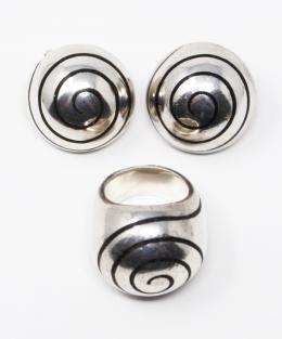196 - CONJUNTO DE PENDIENTES Y ANILLO