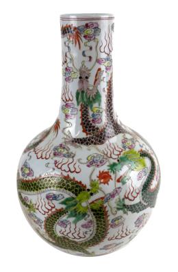 385 - JARRÓN EN PORCELANA CHINA DE LA SEGUNDA MITAD DEL S.XX