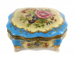 418 - CAJA JOYERO EN PORCELANA 