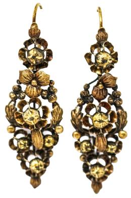 120 - PENDIENTES ARRECADES DEL S.XIX