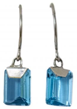 124 - PENDIENTES CON TOPACIOS AZULES