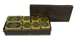 820 - CAJA CON TABACO DE PRICIPIOS DEL S. XX.