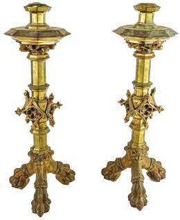 877 - PAREJA DE CANDELEROS DE IGLESIA CIRCA 1900