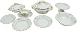 484 - VAJILLA EN PORCELANA DEL PRIMER CUARTO DEL S.XX