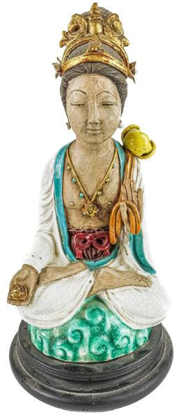 325 - FIGURA ORIENTA DEL PRIMER CUARTO DEL S.XX