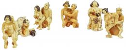 345 - CONJUNTO DE SEIS FIGURAS ERÓTICAS EN MARFIL DE MORSA