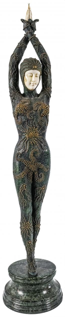 829 - FIGURA CRISOELEFANTINA  DEL ÚLTIMO TERCIO DE SIGLO XX