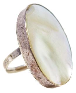 81 - ANILLO CON NACAR