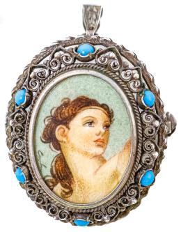95 - BROCHE COLGANTE CON MINIATURA