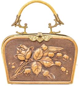 832 - PEQUEÑO BOLSO CON UTENSILIOS DE MINIATURA Y MONEDERITO