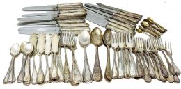 643 - LOTE DE CUBIERTOS DE PLATA