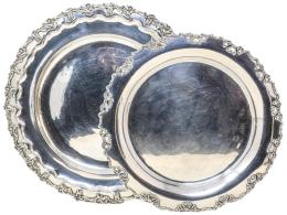 627 - DOS BANDEJAS DE PLATA  DE FORMA CIRCULAR