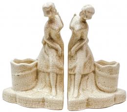 478 - PAREJA DE APOYA LIBROS EN CERÁMICA