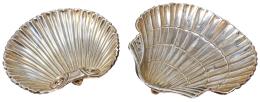 969 - DOS CONCHAS BAUTISMALES EN PLATA DE LA SEGUNDA MITAD S.XX