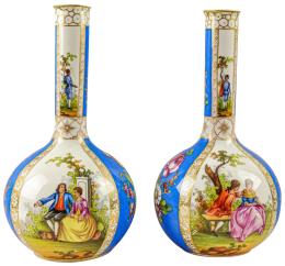 426 - PAREJA DE JARRONES EN PORCELANA DE FINALES DEL S.XIX